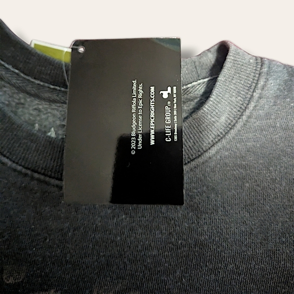 Def Leppard Graphic Pullover (small) - Picture 4 of 9